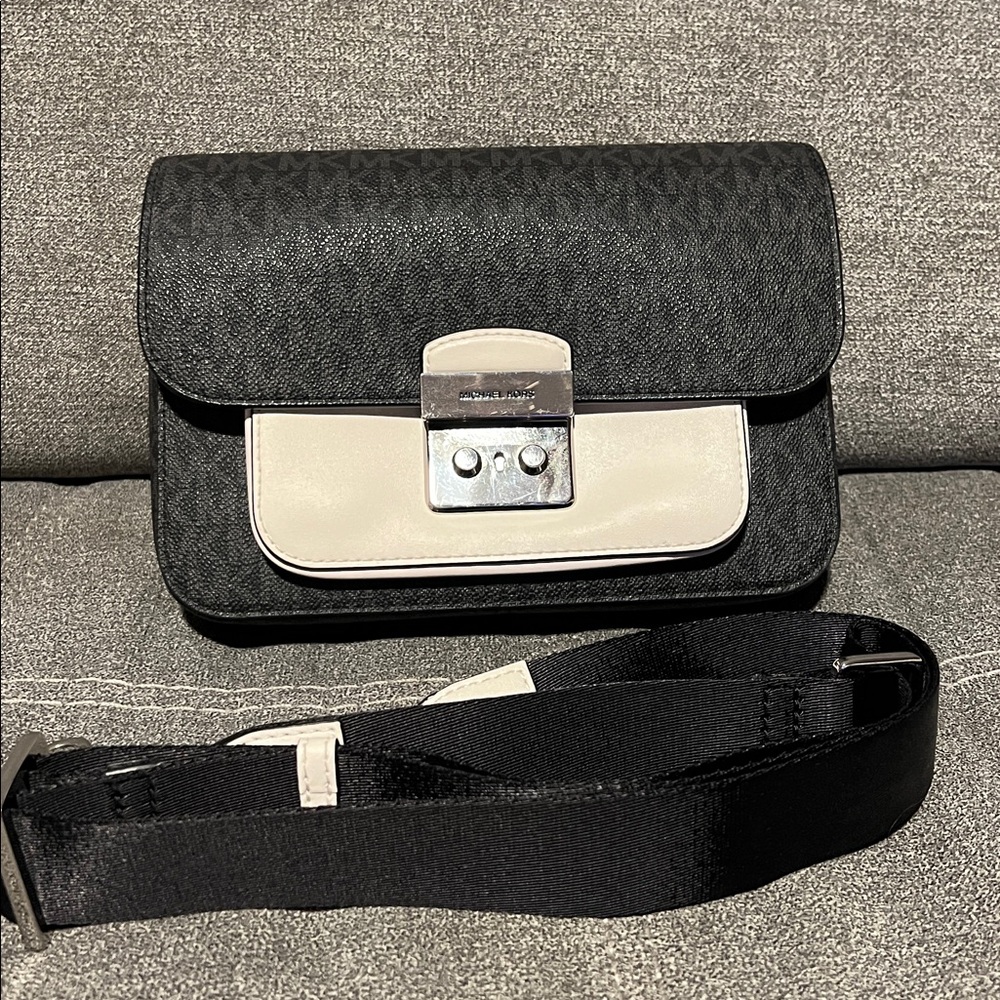 Michael Kors Black and White Crossbody Bag